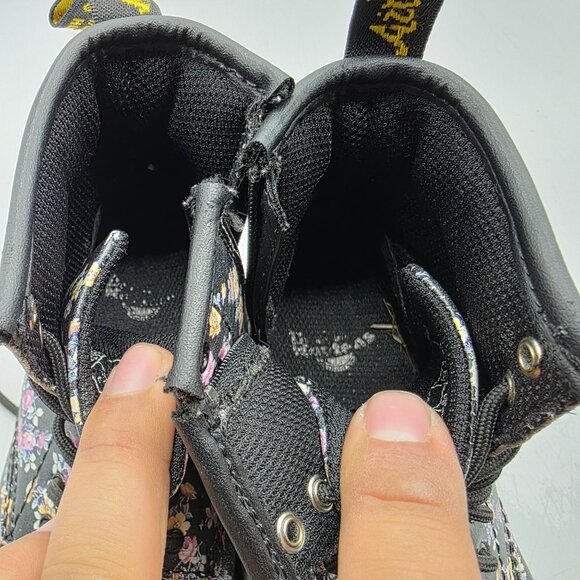 Dr. Martens Brooklee Girls Size 9 Black Floral Boots Flowers School Walking - Picture 9 of 12